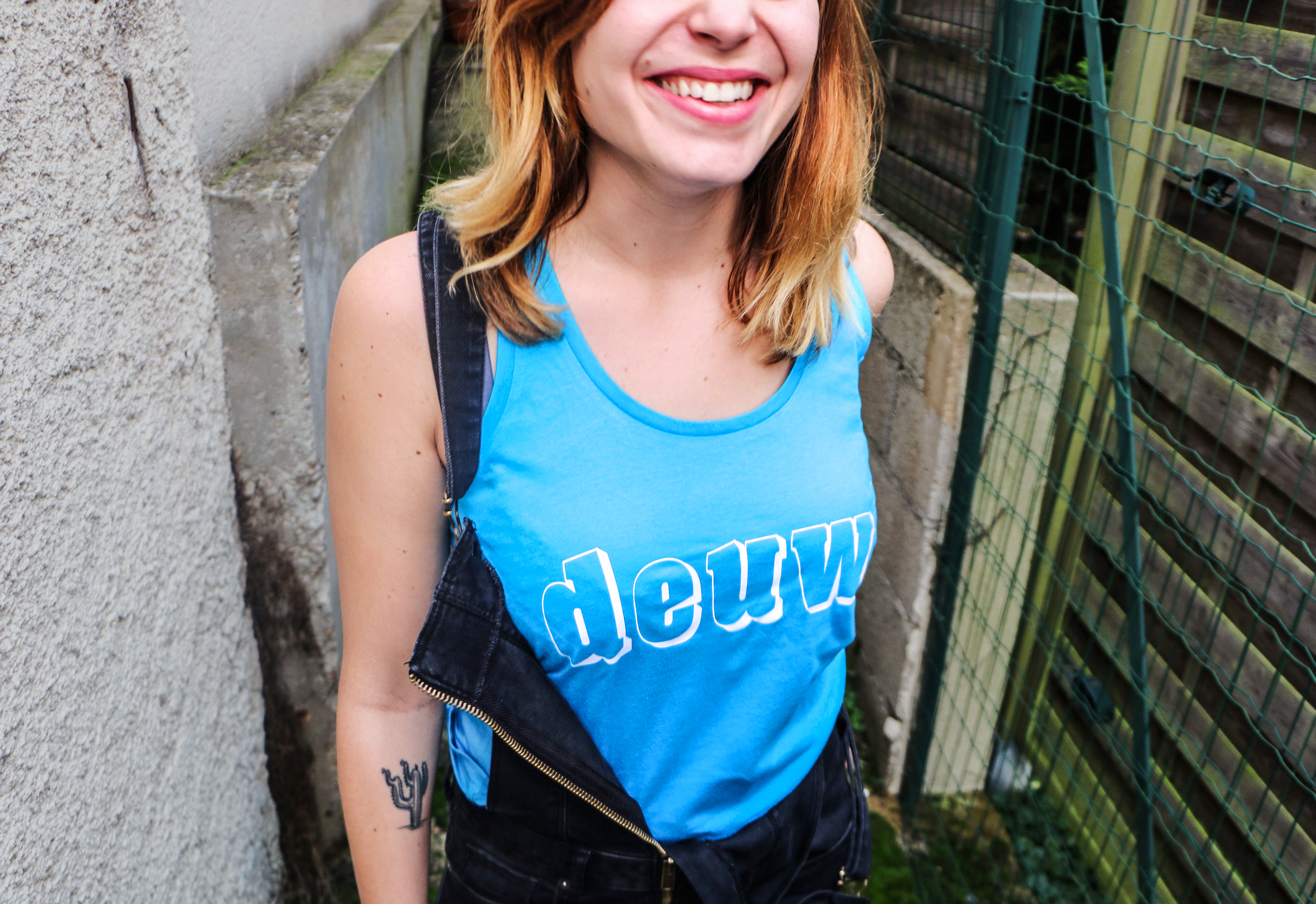 debardeur deuwi de couleur bleue